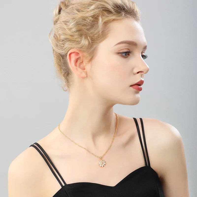 ZAKOL Bloom Pendant Necklace