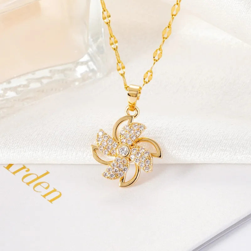 ZAKOL Bloom Pendant Necklace