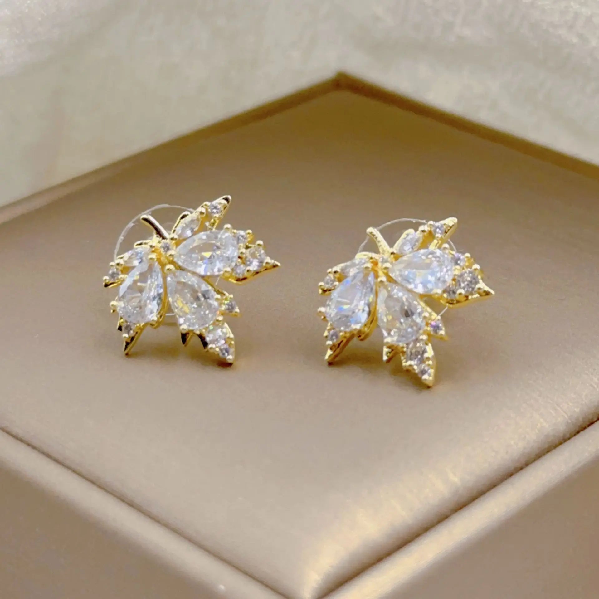 Retro Racquet Charm Choker