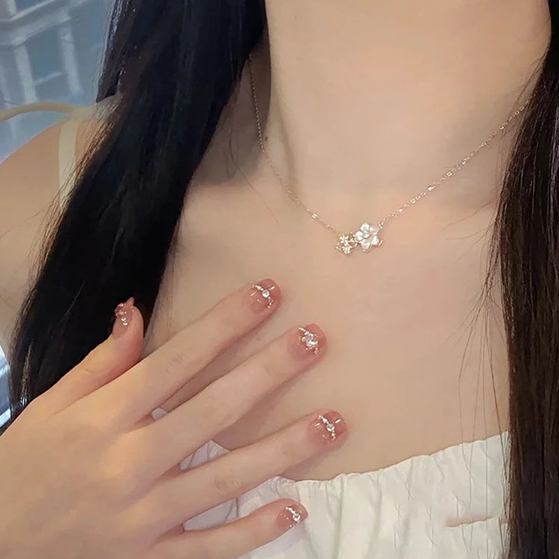 Elegant Delicate Zircon Cherry Blossom Necklace For Women Girls Fashion Flower Choker Necklace Party Jewelry Accessories Gift