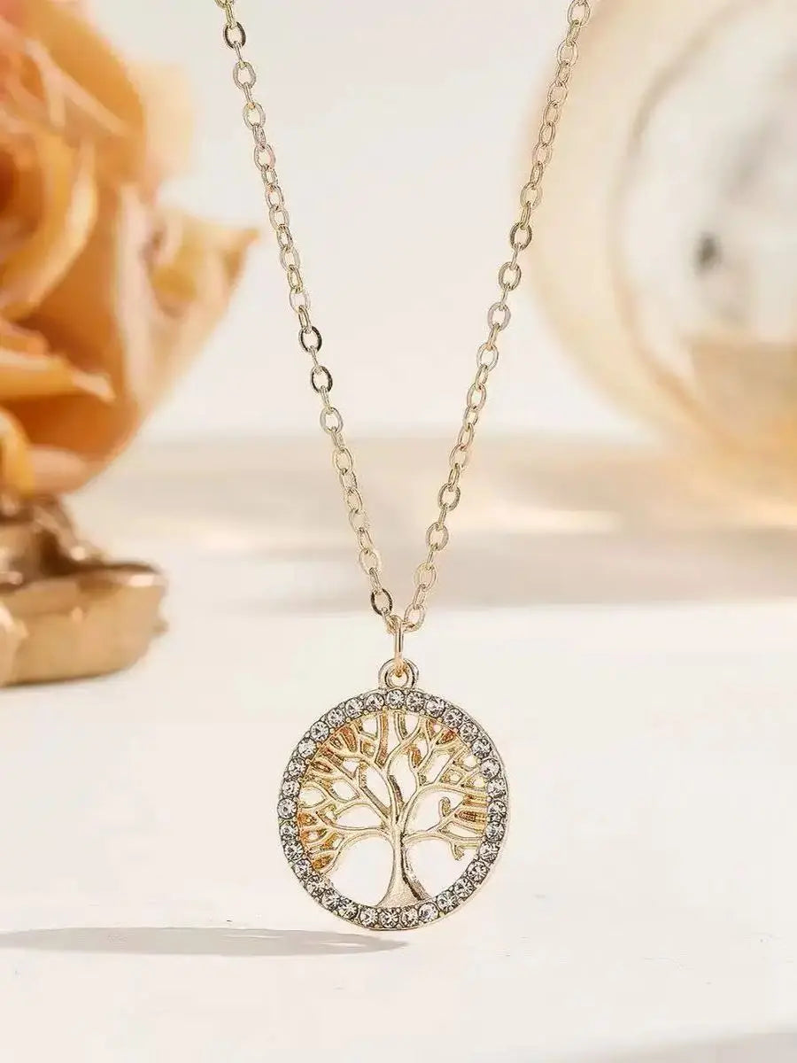 PunkLeaf Pendant Necklace for Women – Edgy Plant Jewelry with Rhinestones